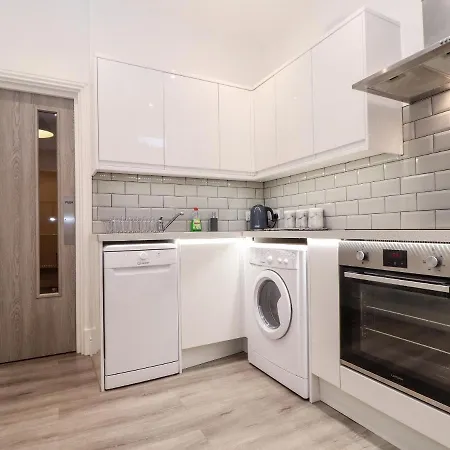 Teylu Apartment Camborne